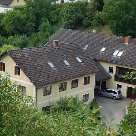 Haus Lindenhofer Apartment Emmersdorf an der Donau Exterior foto